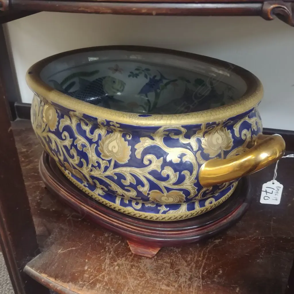 CHINESE PORCELAIN FOOTBATH (FISH DECORATED) Image 1++