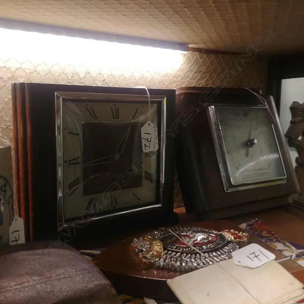 MANTLE CLOCK + BAROMETER Image 1++