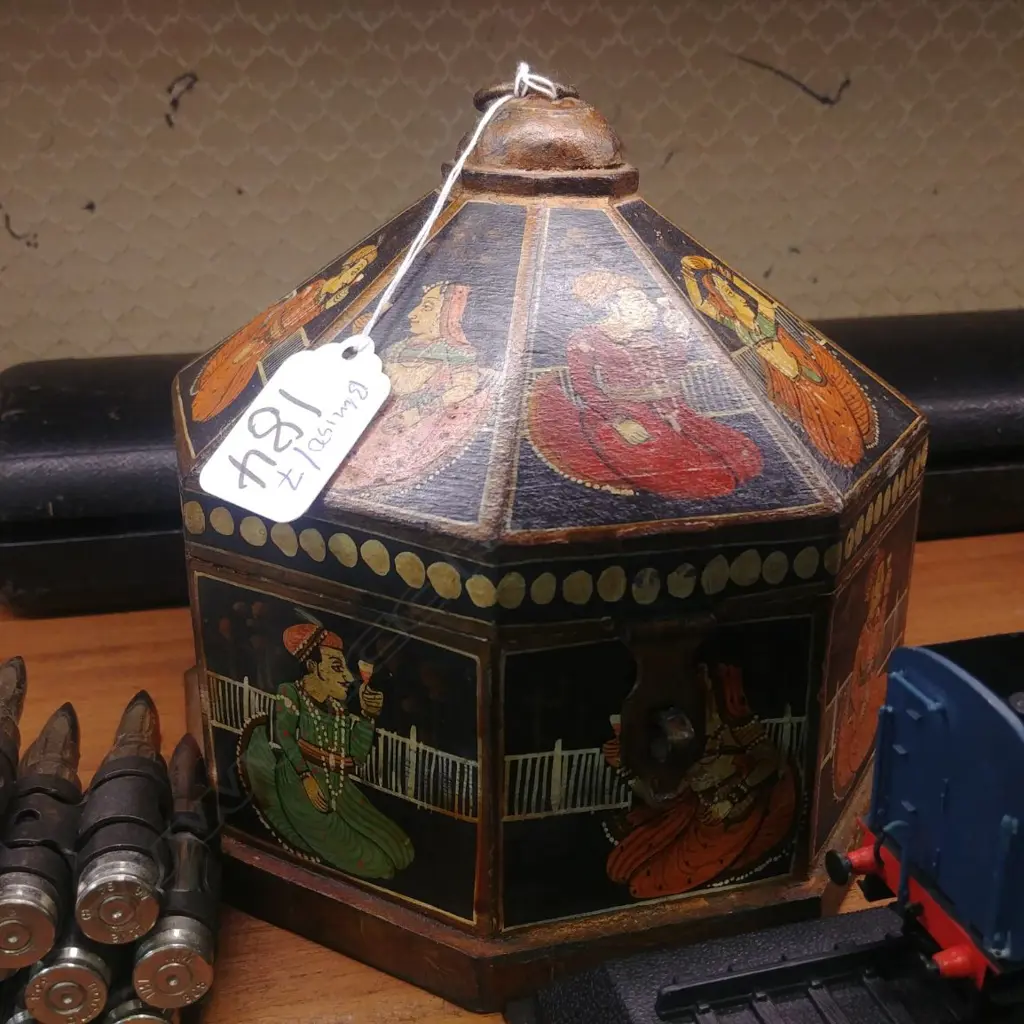 MOGUL LIDDED BOX Image 1++