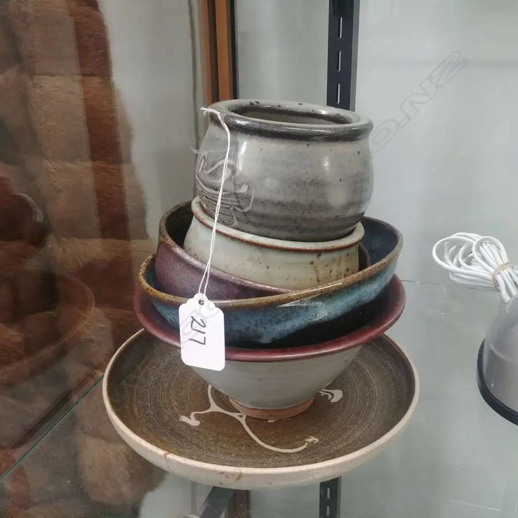 6 NZ STUDIO POTTERY SMALL PCES; STICHBURY ETC Image 1++