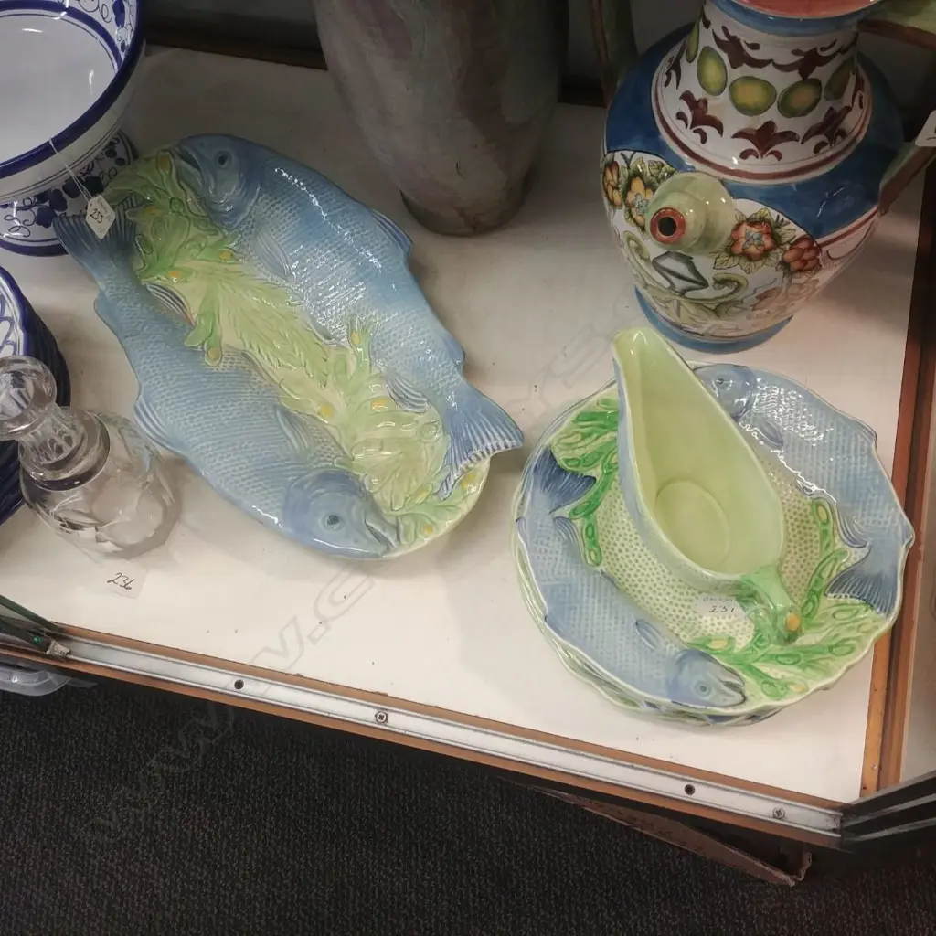 MELBA WARE FISH SET Image 1++