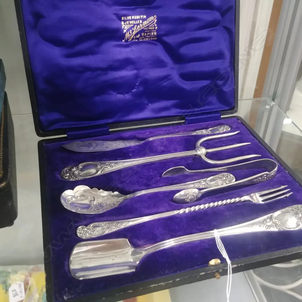 C1900 S/PLATE CASED CUTLERY SERVING SET Image 1++