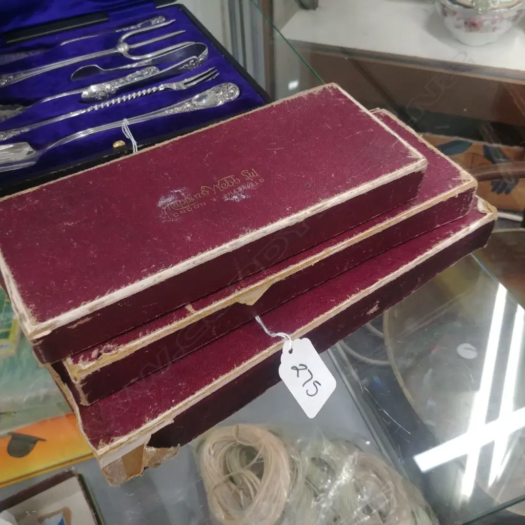 3 BOXED CASEIN KNIFE SETS Image 1++