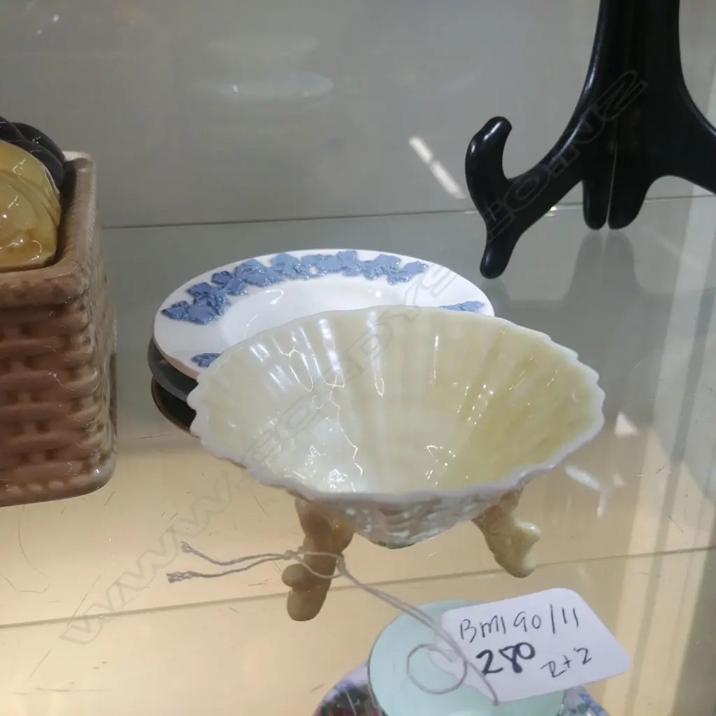 SML BEELECK. R/WORCETER  DISHES & 2 W/W  Image 1++