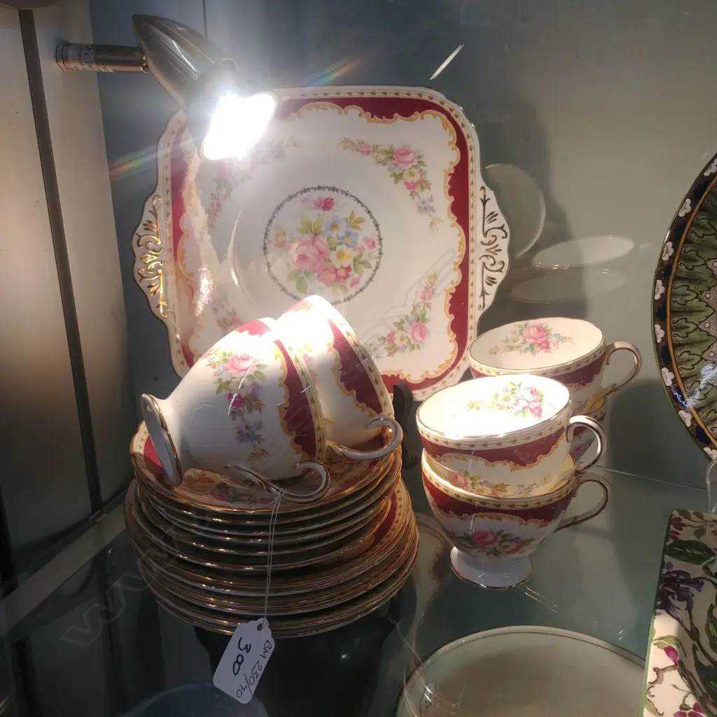 WINDSOR TEA SERVICE Image 1++