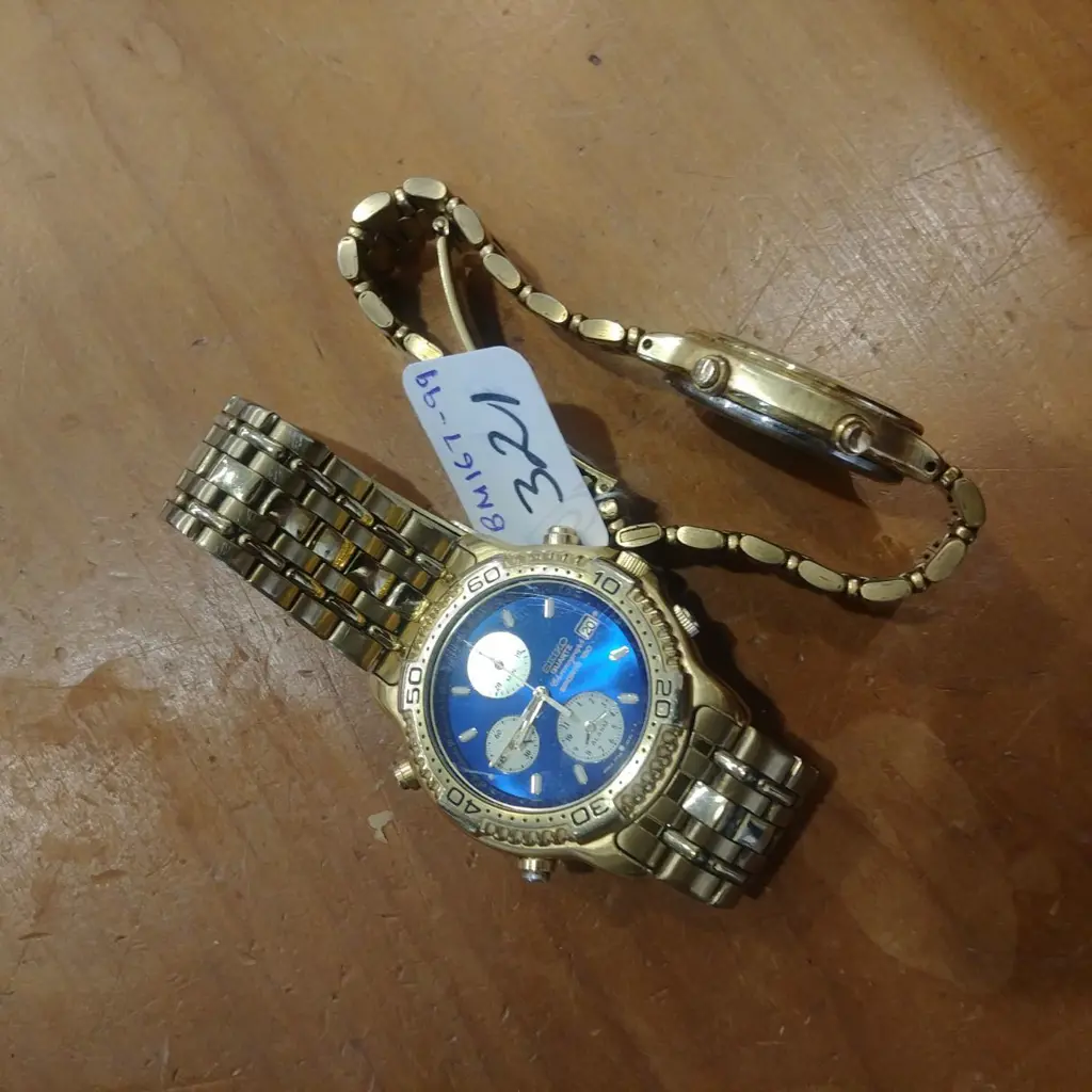 2 SEIKO QUARTZ WATCHES Image 1++