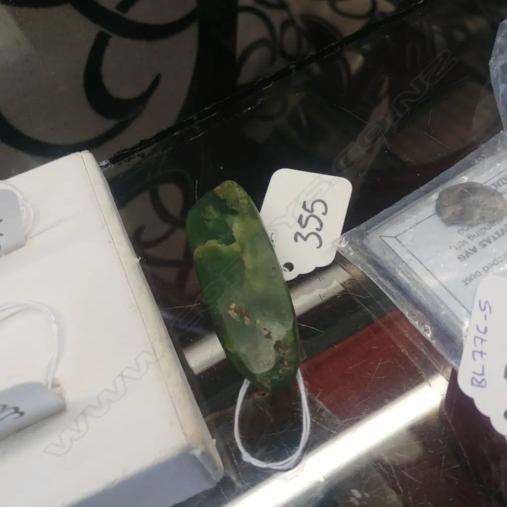 OLD GREENSTONE PENDANT Image 1++