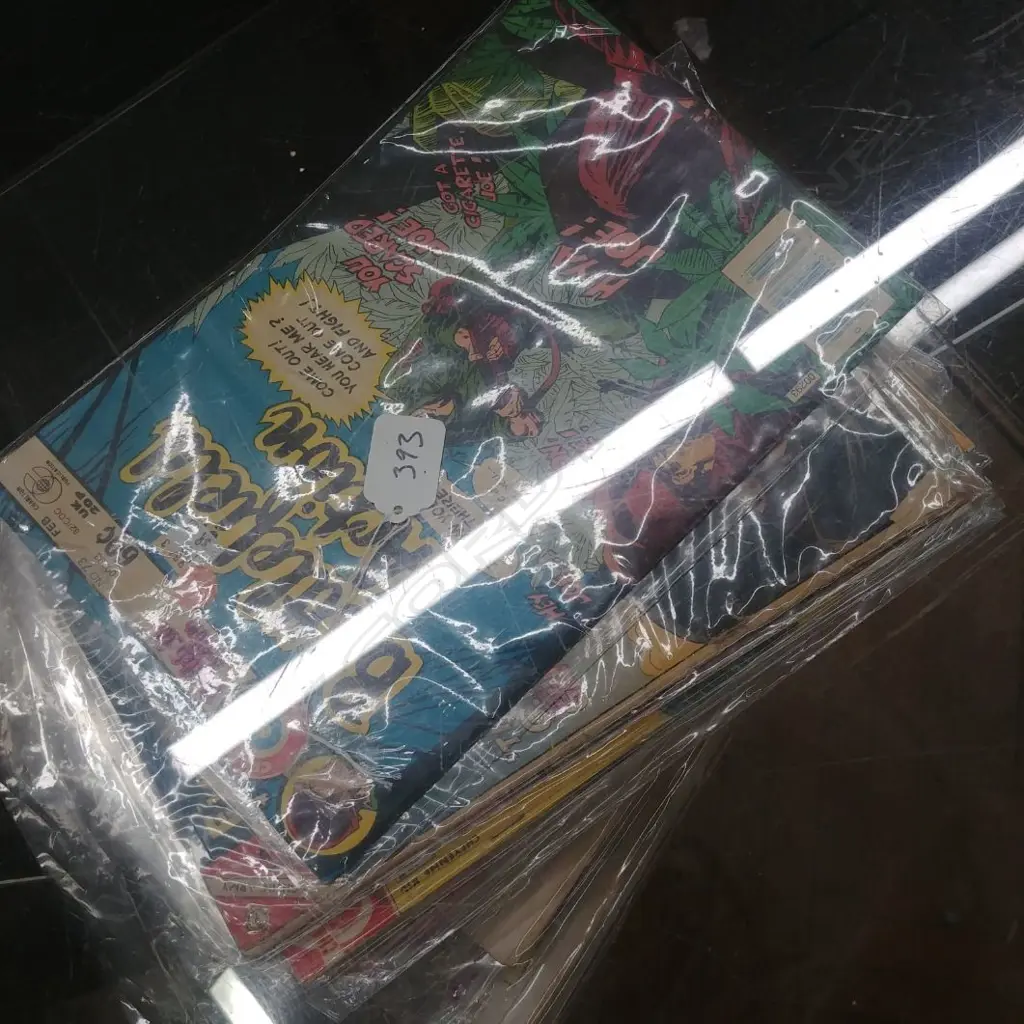 BOX OF ASSORTED COMIC BOOKS - ARMY/GHOSTLY TALES ETC Image 1++