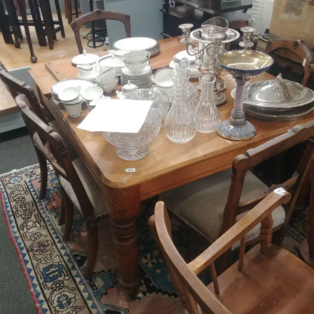 EXTENSION RIMU DINING TABLE Image 1++