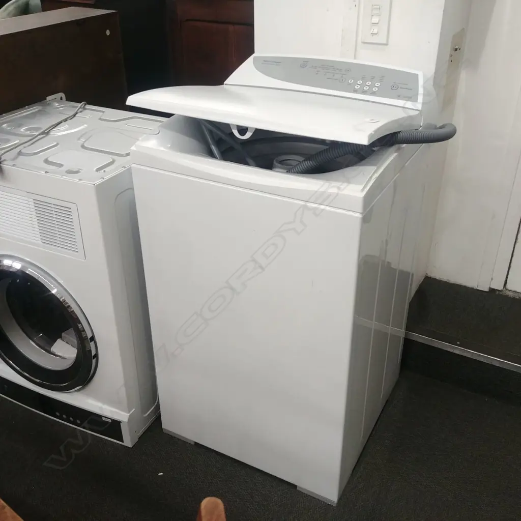 FISHER & PAYKEL WASHING MACHINE 6KG Image 1++