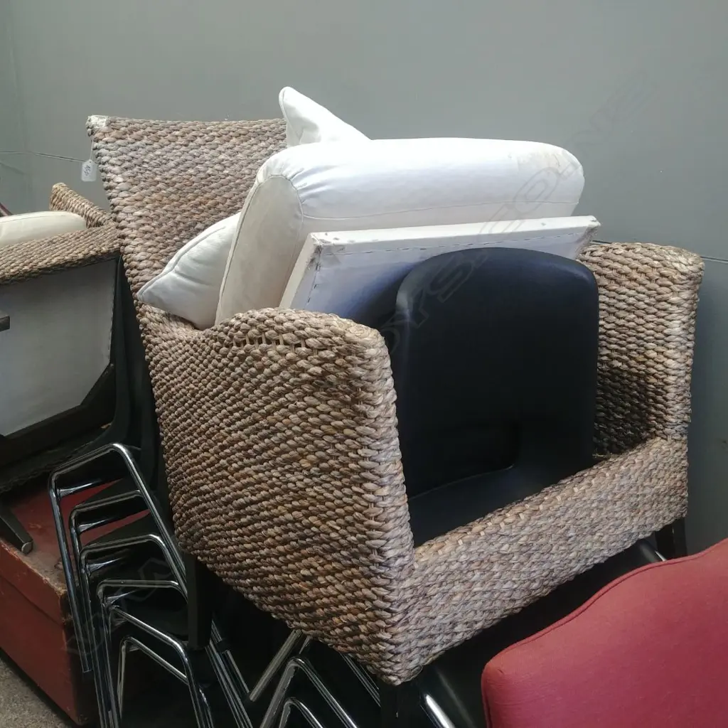 3 SEA GRASS CHAIRS Image 1++