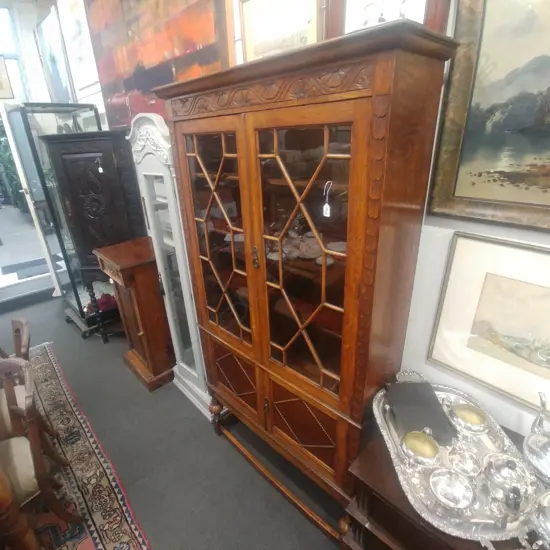 EARLY 20THC ASTRAGAL GLAZED BOOKCASE CABINET