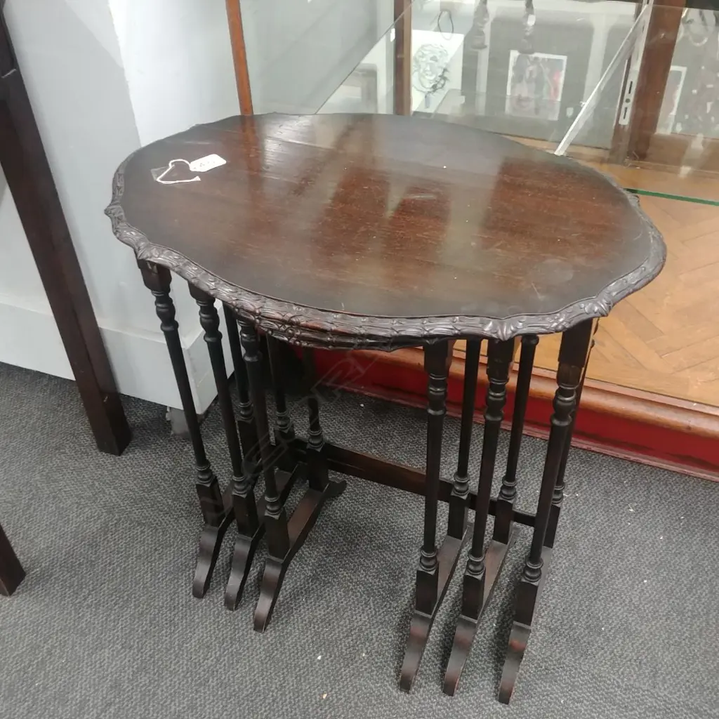 ANTIQUE NEST 3 SIDE TABLES MAHOG. Image 1++