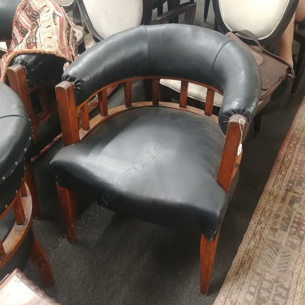 ART DECO OAK TUB CHAIR Image 1++