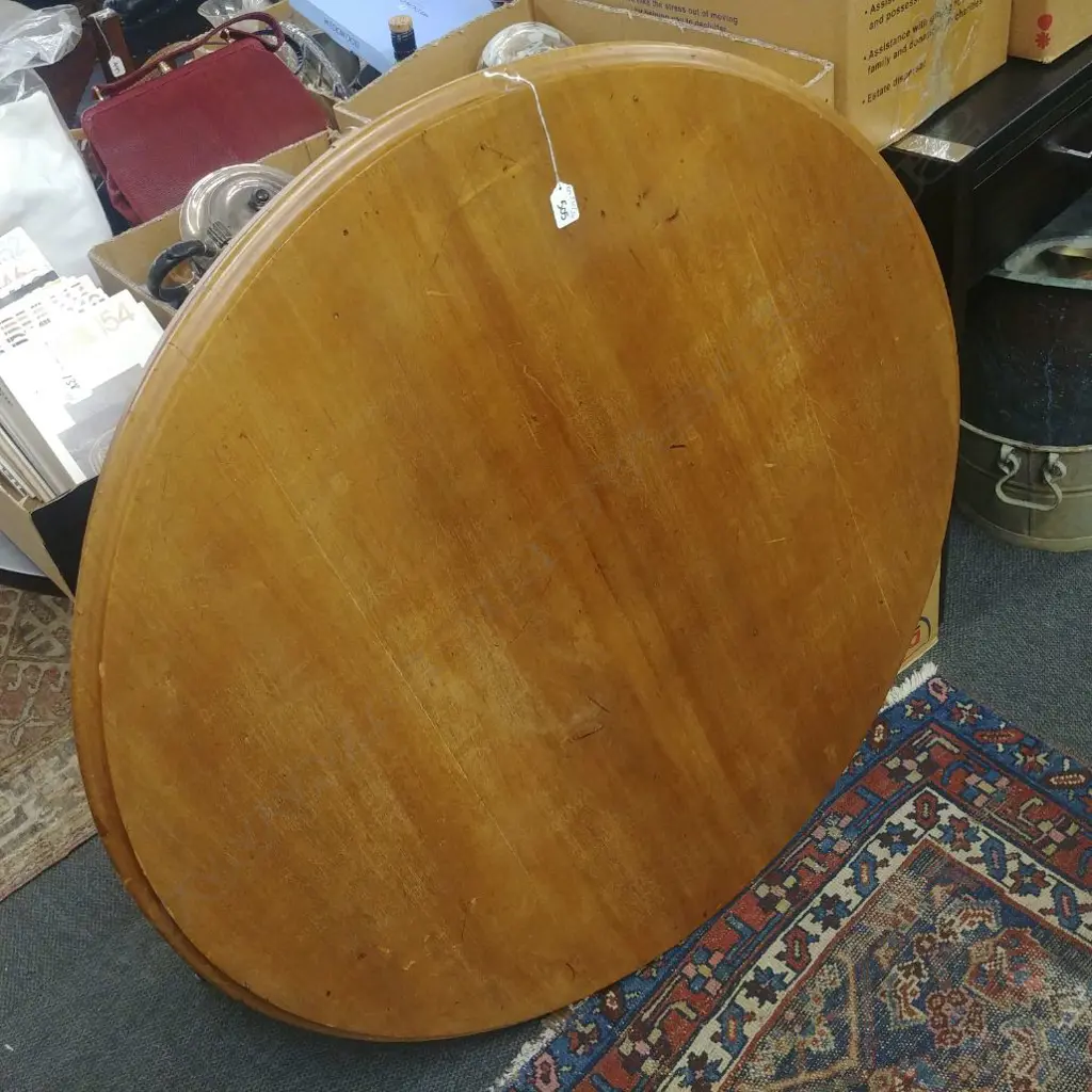 VICT MAHOGANY DINING TABLE Image 1++