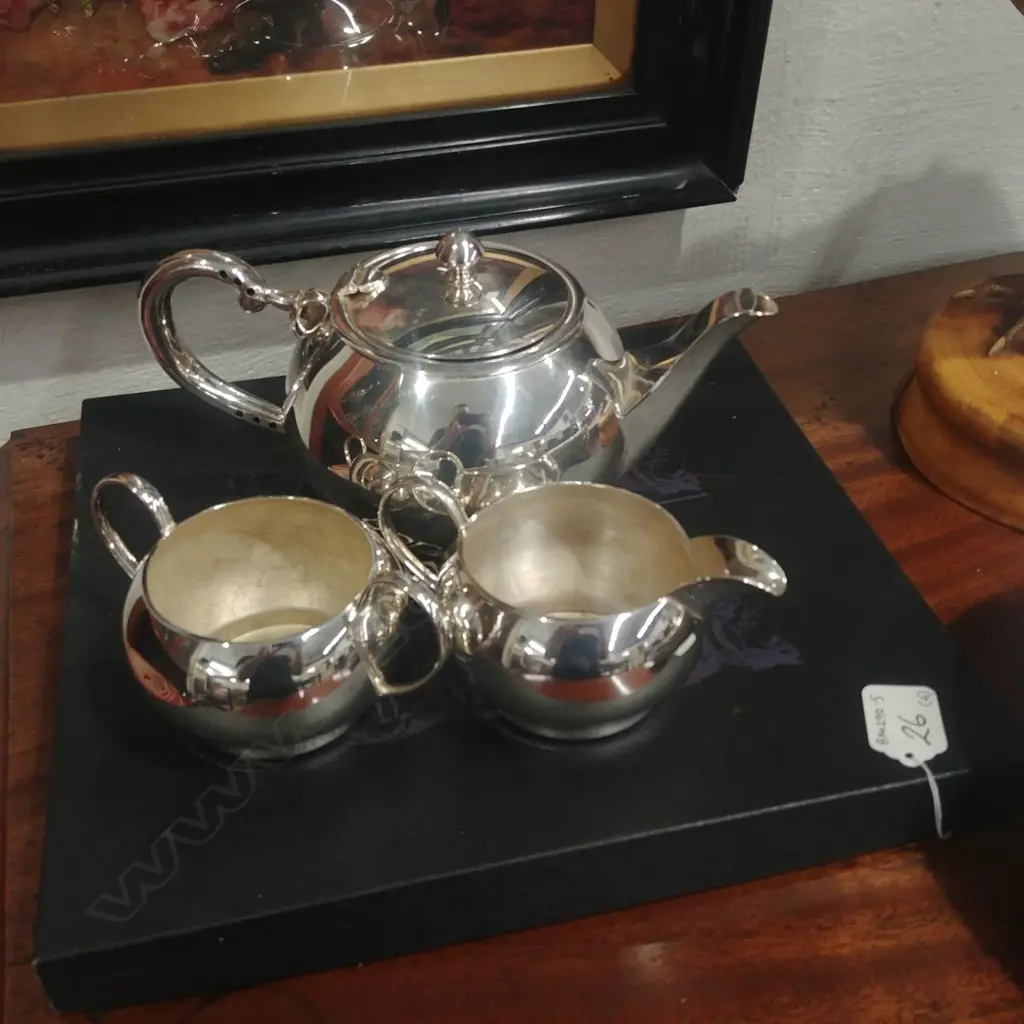 RODD FISH SET IN ORIG BOX & 3 PCE EP TEASET Image 1++
