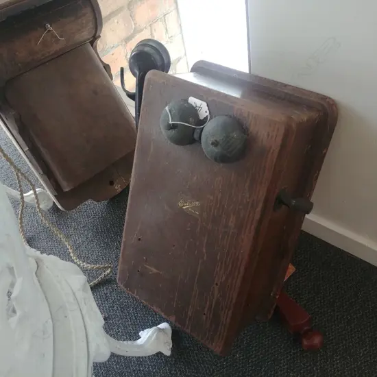 ERICSSON OAK WALL PHONE