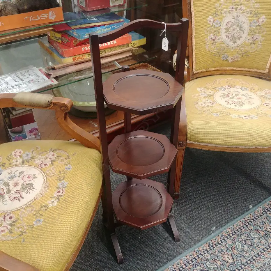 THREE TIER CAKE STAND Image 1++