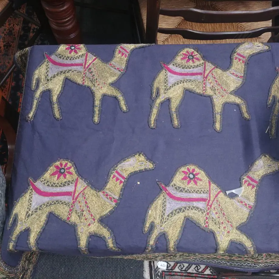 INDIAN EMBROIDERY - CAMELS Image 1++