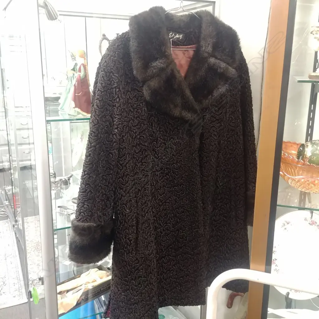 BROADTAIL JACKET Image 1++