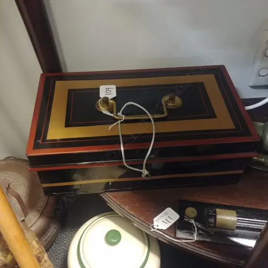 CASH BOX 