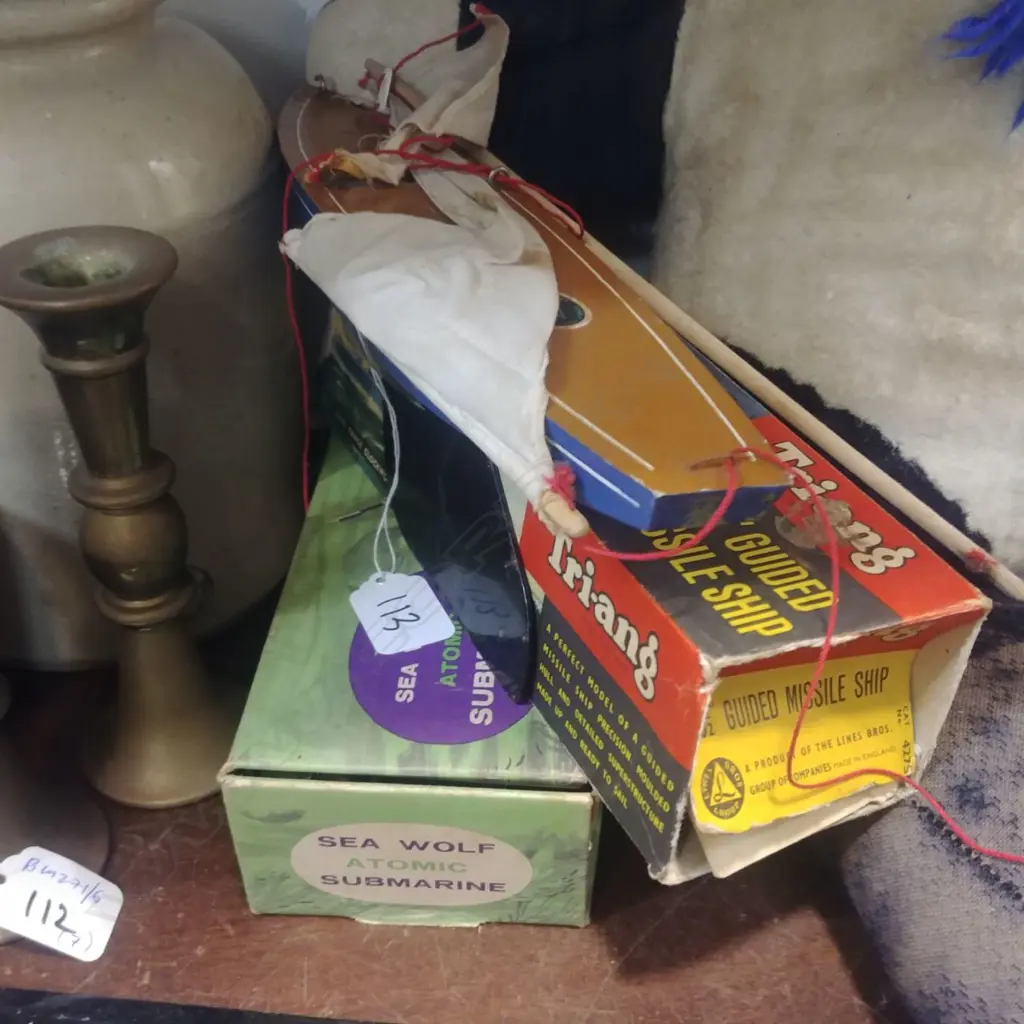 SUTCLIFF SUBMARINE/TRIANG MISSILE SHIP+YACHT Image 1++