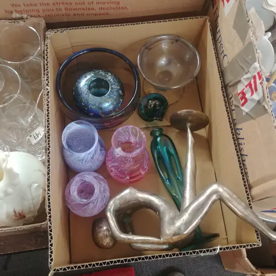 LOT ART GLASS VASES + METAL FIGURE