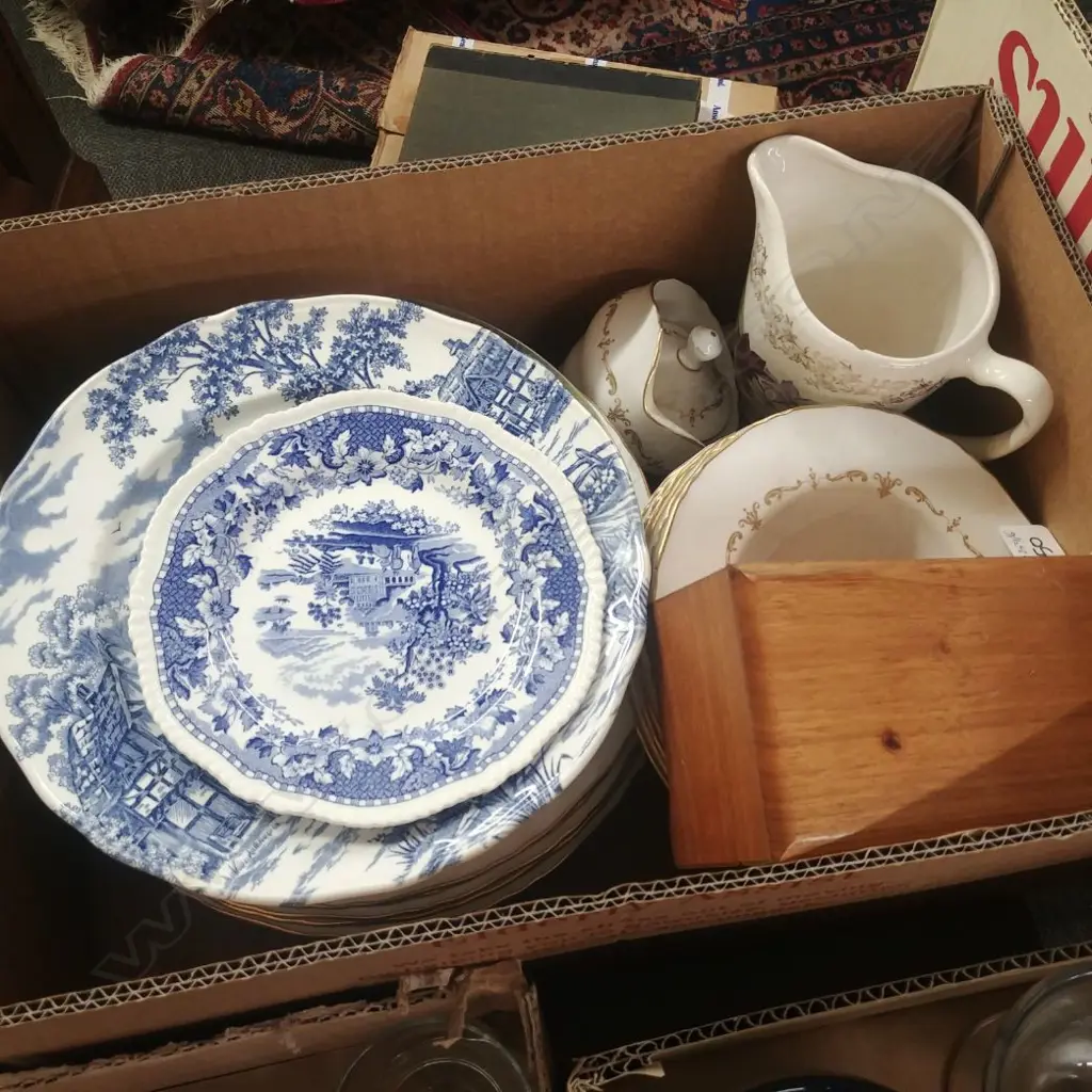 LOT ASST CHINA/ROYAL WORCESTER PART SET/MUSIC BOX ETC Image 1++