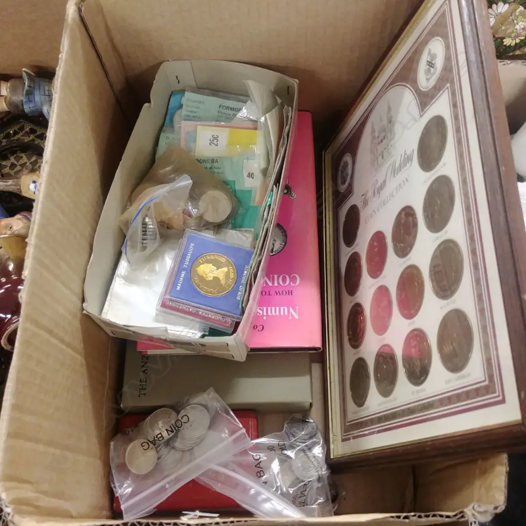 BOX OF WORLD COINS/ REFERENCE BOOK ETC Image 1++