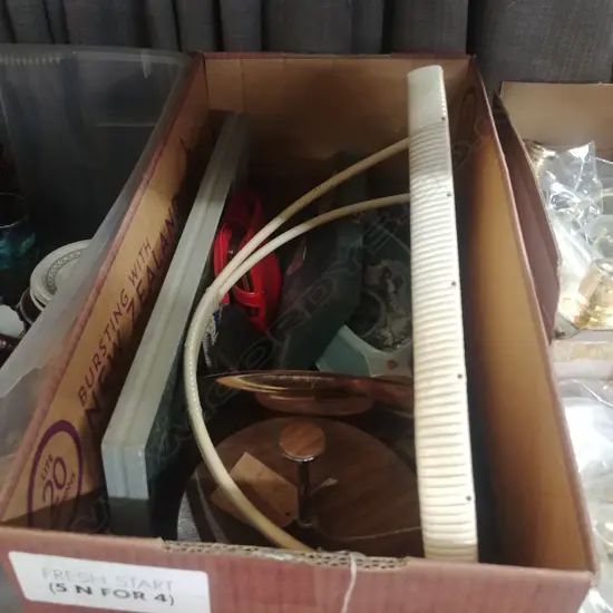 CHILDS MIN. PLAY  SET; CAKE PLATE; COSTUME JEWEL