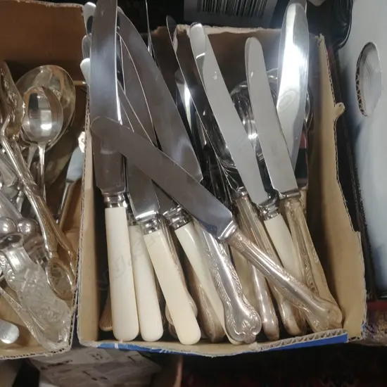 BOX OF EP CUTLERY