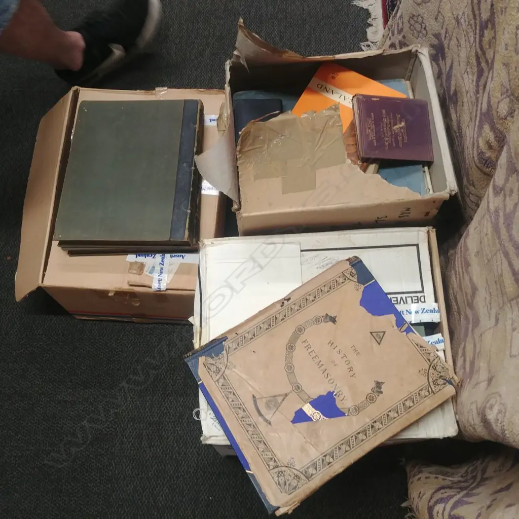 3 BOXES OF BOOKS INCLUDING THE HISTORY OF FREEMASONS Image 1++