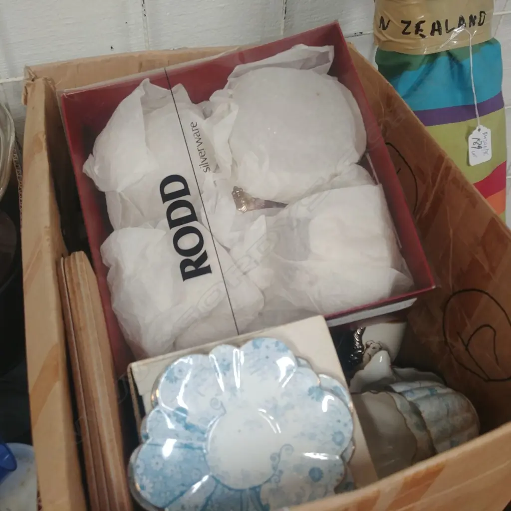 LOT ASST CHINA/RODD SILVER WARE ETC Image 1++