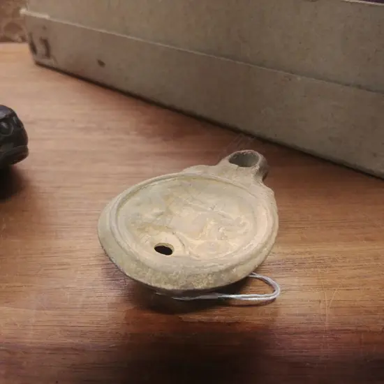 ROMAN CERAMIC OIL LAMP
