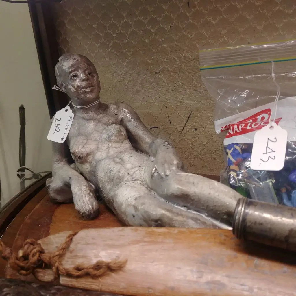 SUSAN FLIGHT CERAMIC RECLINING FIGURE Image 1++