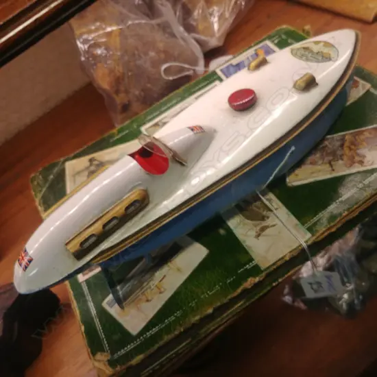 SUTCLIFF MODEL OF THE BLUEBIRD