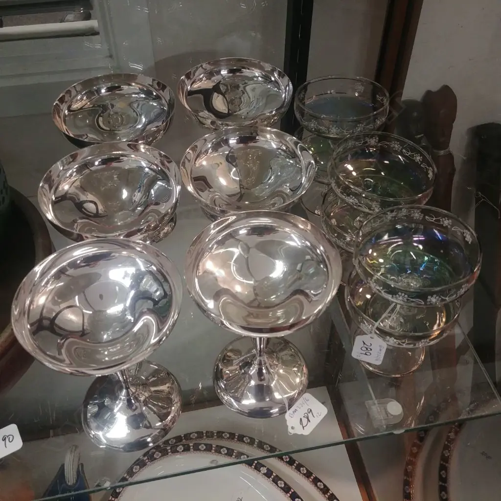 6 EP CHAMPAGNE GLASSES+6 GLASS Image 1++