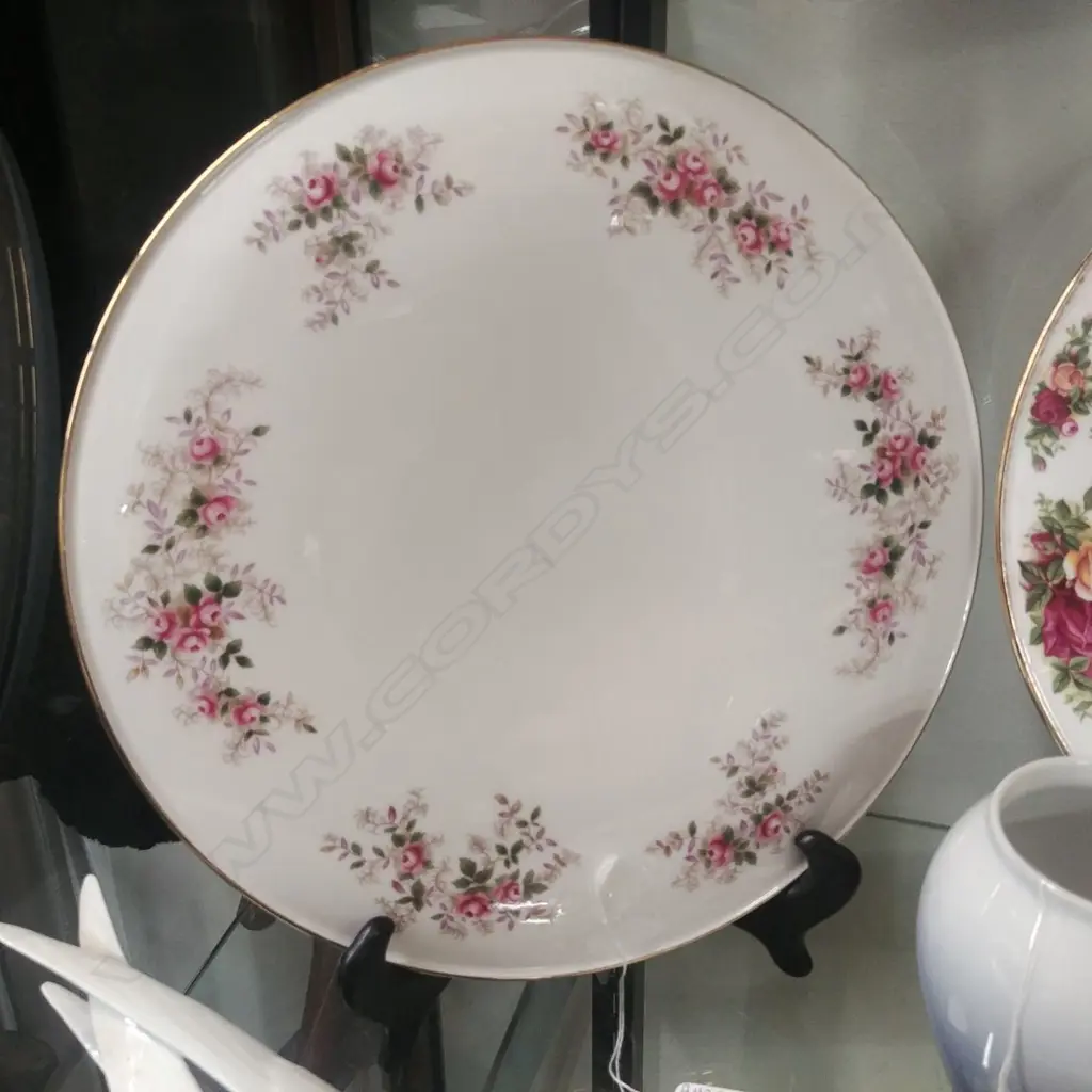 R.A LAVENDER ROSE 280mm DOMED GATEAUX PLATE Image 1++