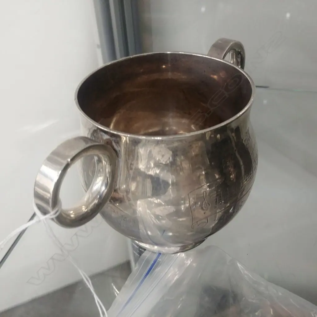 S/S DOUBLE HANDLED MUG 257g Image 1++