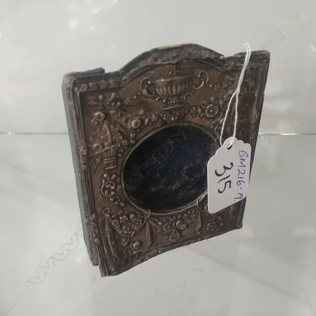EDW SILVER POCKET WATCH HOLDER Image 1++