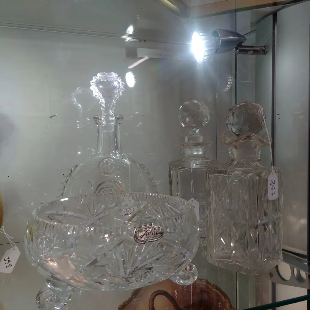 3X DECANTERS; 1X CRYSTAL BOWL Image 1++