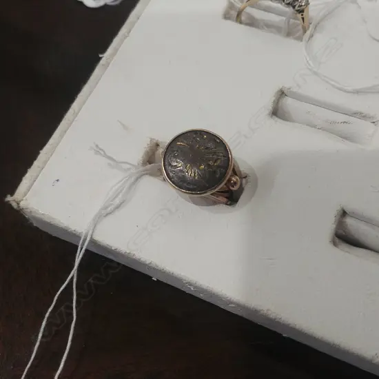 9CT GOLD RING 4.41gm