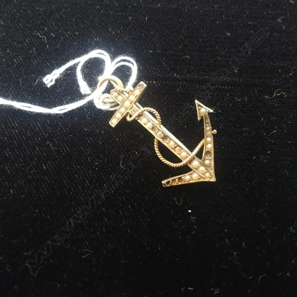 15CT GOLD PEARL ANCHOR BROOCH 2.77GM Image 1++