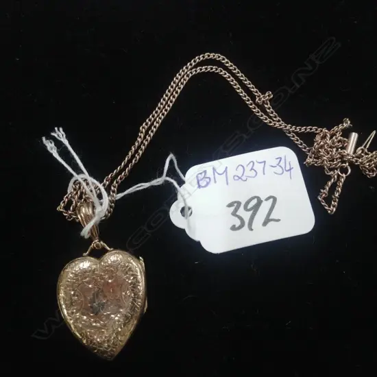 9CT GOLD LOCKET AND CHAIN 8.23GM