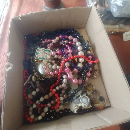 ASST COSTUME JEWELLERY