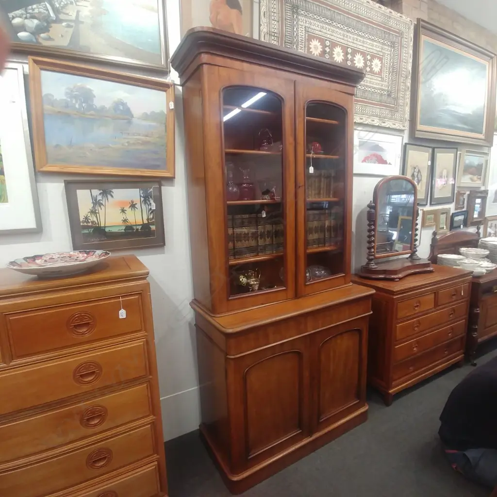 VICTORIAN MAHOGANY BOOKCASE/CABINET AF Image 1++