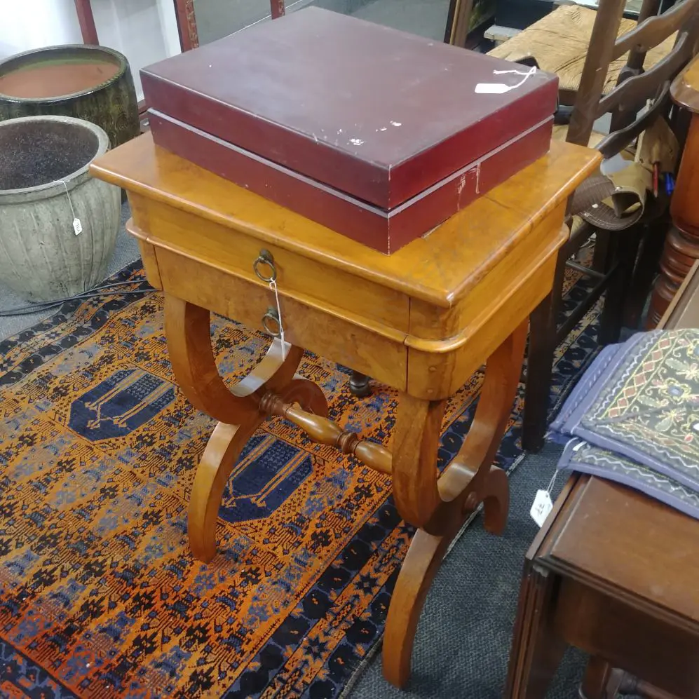 2 DRAWER HALL TABLE  Image 1++