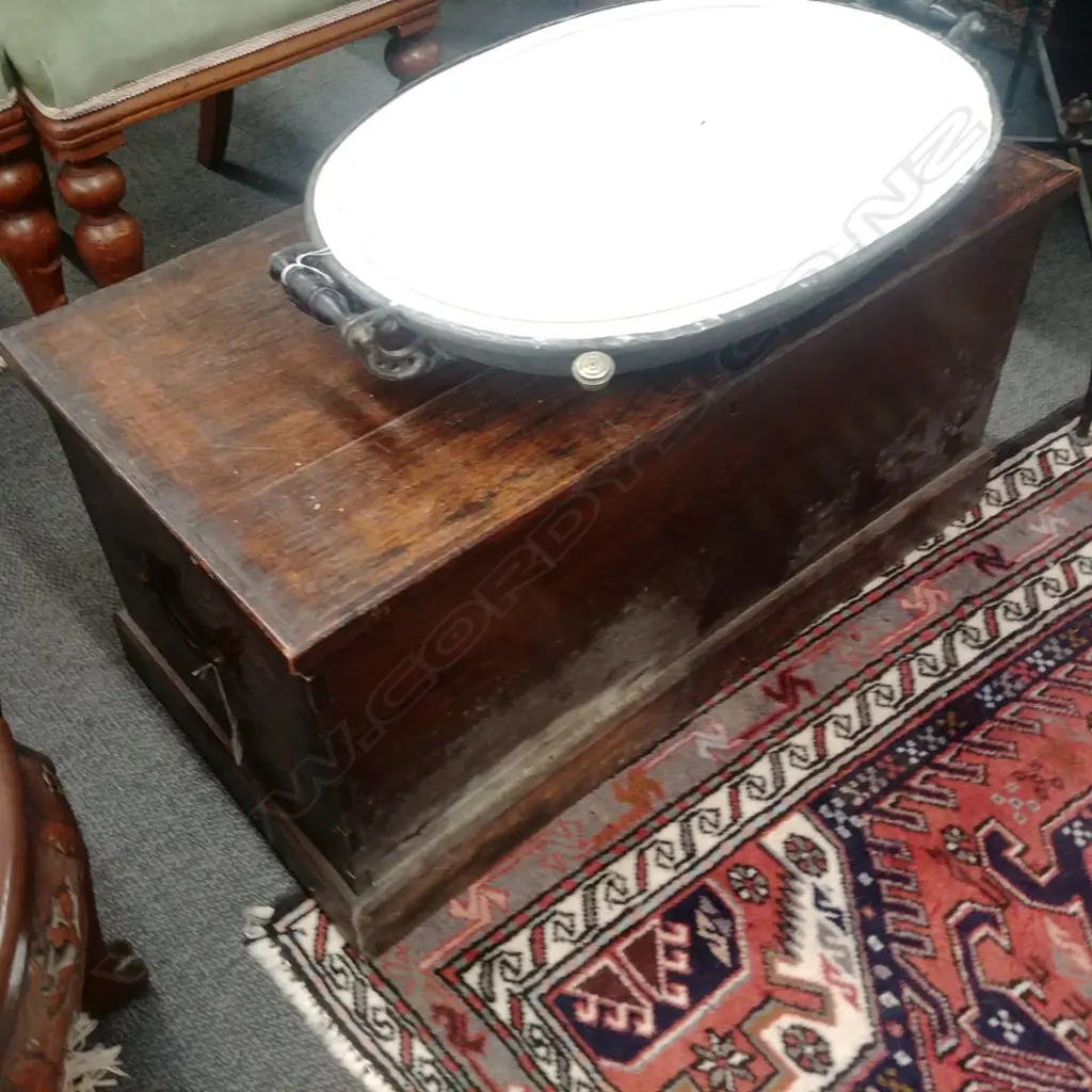 OAK TRUNK WITH BRASS HANDLES Image 1++