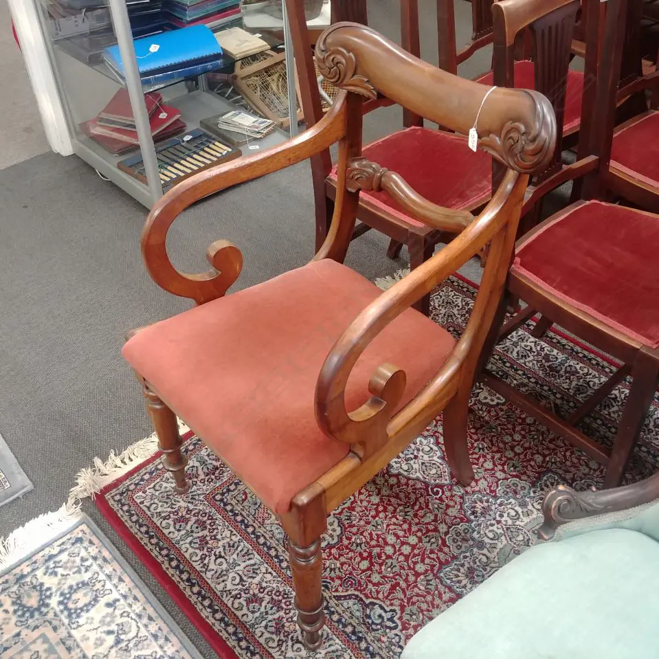 MAHOGANY ARM CHAIR  Image 1++