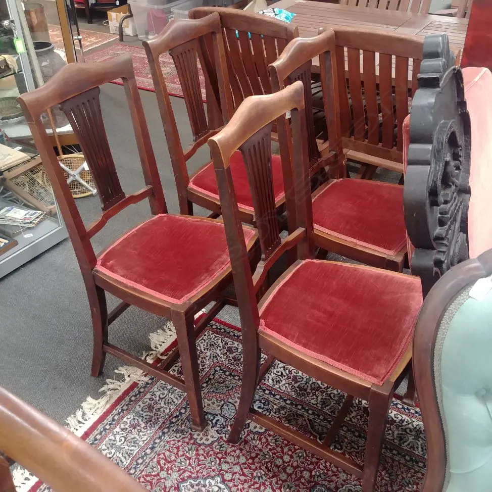 4 MAHOGANY DINING CHAIRS Image 1++